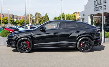 Lamborghini Urus SE 2