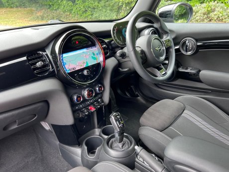 Mini Hatch 2.0 Cooper S Sport Steptronic Euro 6 (s/s) 3dr 28