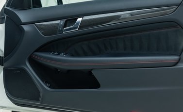 Mercedes-Benz C63 AMG Black Series 18