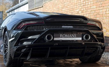 Lamborghini Huracan LP640-4 EVO 22