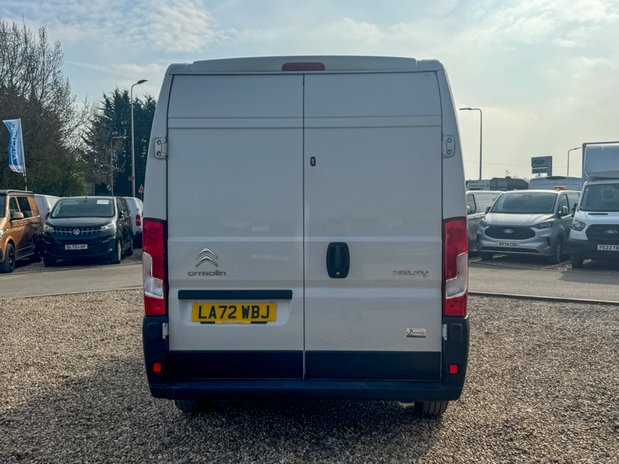 Citroen Relay MWB L2H2 Medium Roof Enterprise 35 Air Con Nav EURO 6 7