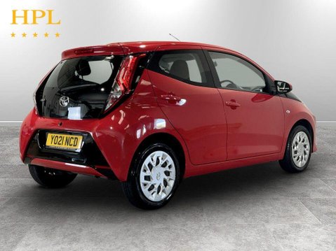 Toyota Aygo 1.0 VVT-i x-play Hatchback 5dr Petrol Manual Euro 6 (s/s) (71 ps) 7