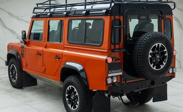 Land Rover Defender 110 ADVENTURE 12