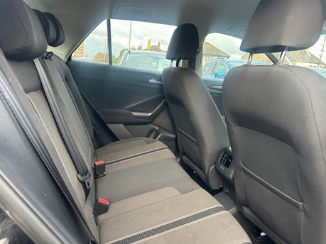 Volkswagen T-Roc SE TSI 16