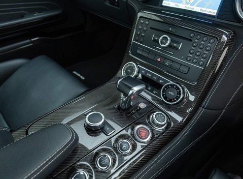 Mercedes-Benz SLS AMG 20