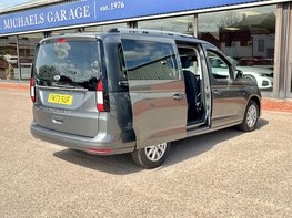 Ford Tourneo Connect 2.0 Tourneo Connect Titanium EcoBlue A 5dr 9