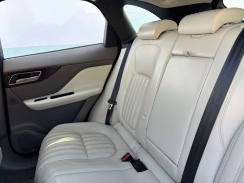 Jaguar F-Pace 2.0 F-PACE Portfolio AWD D Auto 4WD 5dr 65