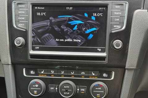 Volkswagen Golf GTI PERFORMANCE - FULL LEATHER - TWO OWNERS - ADAPTIVE CRUISE CONTROL 39