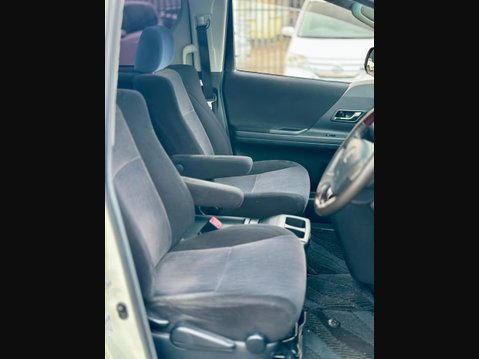 Toyota Alphard 8 SEATER+TWIN SUNROOF+RARE 17