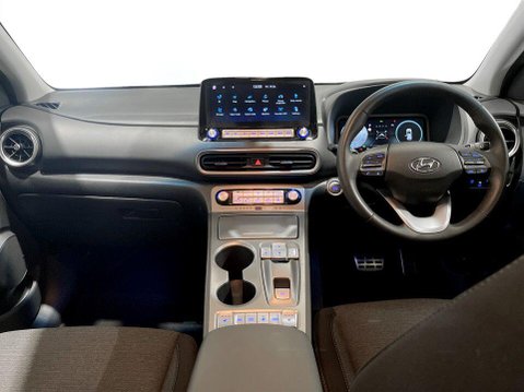 Hyundai KONA 39kWh Premium SUV 5dr Electric Auto (10.5kW Charger) (136 ps) 19