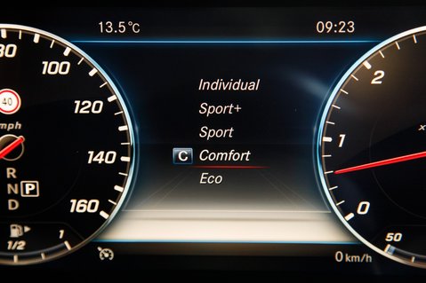 Mercedes-Benz E Class E 400 D 4MATIC AMG LINE PREMIUM PLUS 22