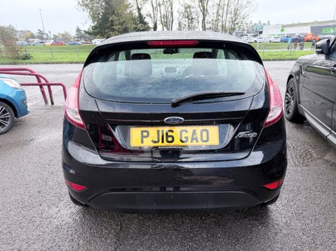 Ford Fiesta 1.0 ZETEC 6