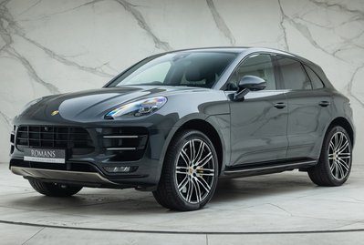 Porsche Macan TURBO