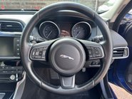 Jaguar XE GTDI PRESTIGE 13