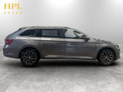 Skoda Superb 2.0 TDI Laurin & Klement Estate 5dr Diesel DSG Euro 6 (s/s) (200 ps) Air Co 8