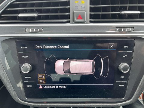 Volkswagen Tiguan Allspace 2.0 TDI SEL Euro 6 (s/s) 5dr 28