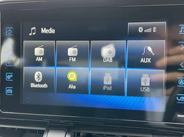 Toyota C-HR 1.8 C-HR Icon HEV CVT 5dr 33