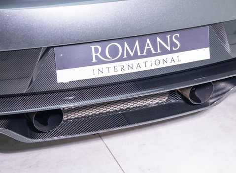 Aston Martin Vantage GT8 40