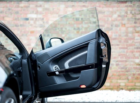 Aston Martin V12 Vantage S 19