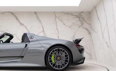 Porsche 918 Spyder 30