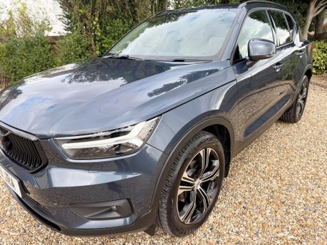Volvo XC40 2.0 D3 Inscription Pro SUV 5dr Diesel Auto Euro 6 (s/s) (150 ps) 6