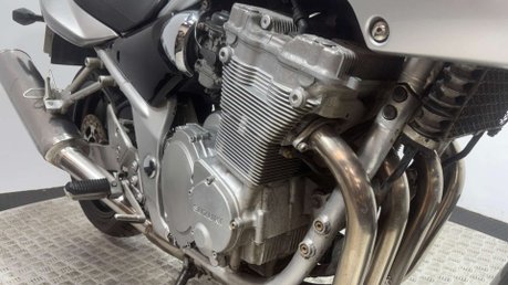 Suzuki Bandit 600 GSF S 2003 39K IDEAL COMMUTER BIKE 600CC A2 RESTRICTABLE 29