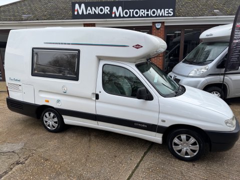 Romahome Duo OUTLOOK R20 HI MODEL 2 BERTH CAMPER VAN 21