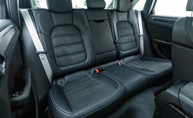 Porsche Macan GTS 15