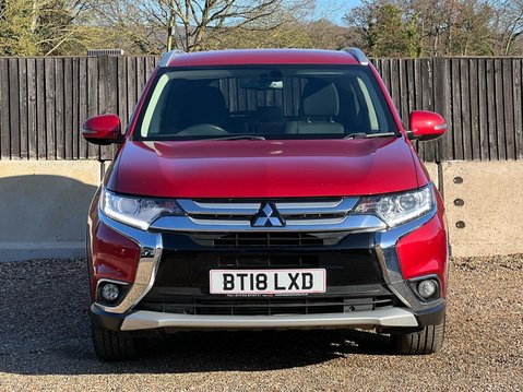 Mitsubishi Outlander DI-D 3 6