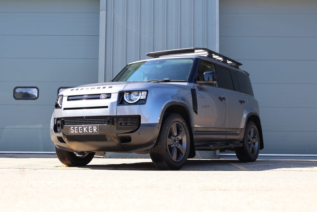 Land Rover Defender 110 HARD TOP MHEV expedition model ask about rear seat conversion 1