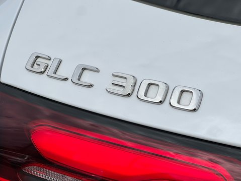 Mercedes-Benz GLC GLC 300 4MATIC AMG LINE MHEV 20