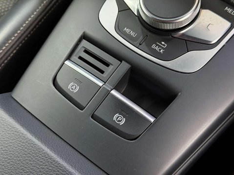 Audi A3 1.5 TFSI CoD 35 Black Edition Sportback 5dr Petrol S Tronic Euro 6 (s/s) (1 49