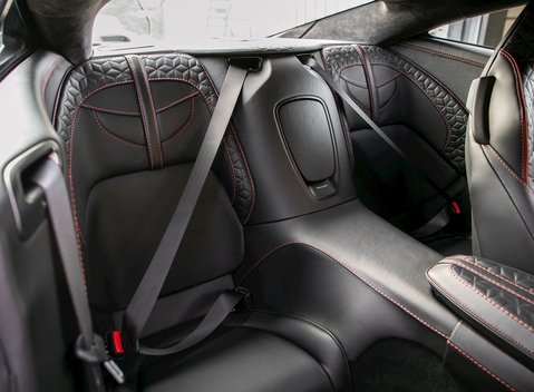 Aston Martin DBS Superleggera 14