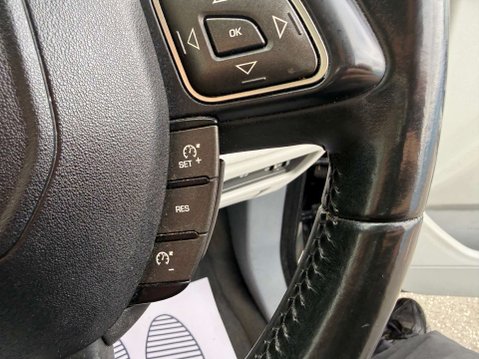 Land Rover Range Rover Evoque 2.2 Range Rover Evoque Pure Tech eD4 4x2 3dr 31