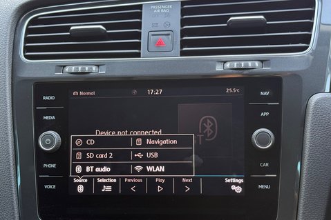 Volkswagen Golf MATCH TDI DSG - VAT Q - APPLE CAR PLAY -ADAPTIVE CRUISE -ROOFBARS 45