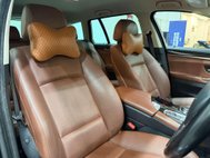 BMW 5 Series 2.0 520d Luxury Touring 5dr Diesel Auto Euro 6 (s/s) (190 ps) 6