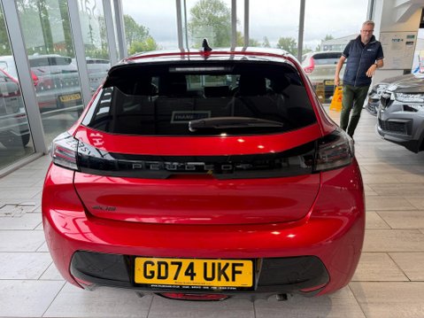 Peugeot 208 1.2 PureTech Allure Euro 6 (s/s) 5dr 9