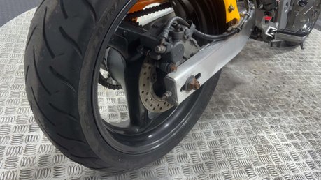 Honda CB 2001 1 OWNER 24K RUNNING PROJECT BIKE SPARES OR REPAIR 600CC 18