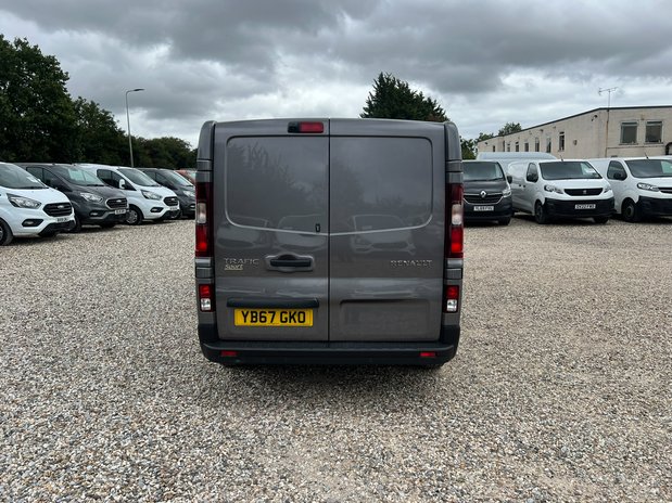 Renault Trafic LWB L2H1 Low Roof Sport LL30 Air Con Alloy Wheels EURO 6 NO VAT 7