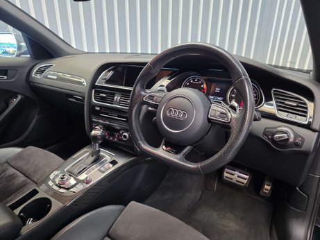 Audi RS4 4.2 FSI V8 Estate 5dr Petrol S Tronic quattro Euro 5 (450 ps) 36