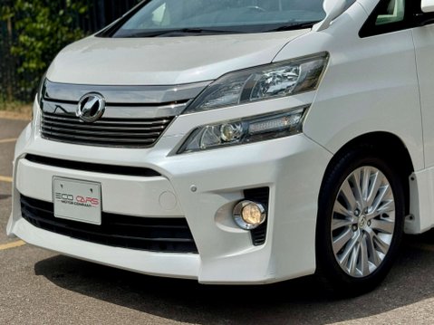 Toyota Vellfire G Edition V6 Sunroof 30