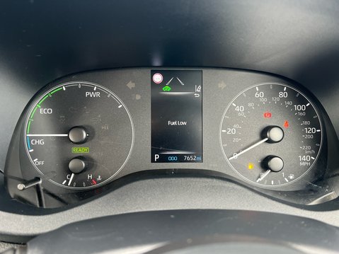 Toyota Yaris ICON FHEV 11