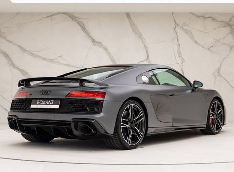 Audi R8 V10 Performance Carbon Black 7