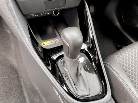 Toyota Yaris 1.5 VVT-h Excel Hatchback 5dr Petrol Hybrid E-CVT Euro 6 (s/s) (116 ps) Blu 17