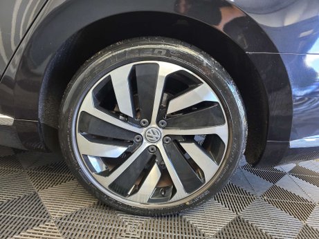Volkswagen Arteon 2.0 TSI R-Line Fastback 5dr Petrol DSG 4Motion Euro 6 (s/s) (280 ps) 24