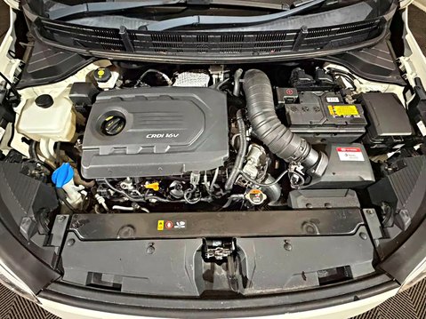 Kia Stonic CRDI FIRST EDITION 11