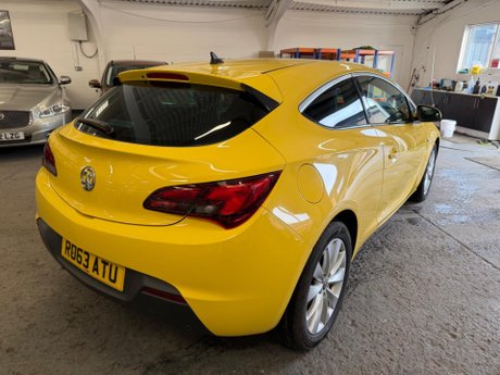 Vauxhall Astra GTC 1.6T 16V SRi Euro 5 3dr 8
