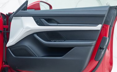 Porsche Taycan 4S SPORT TURISMO 26