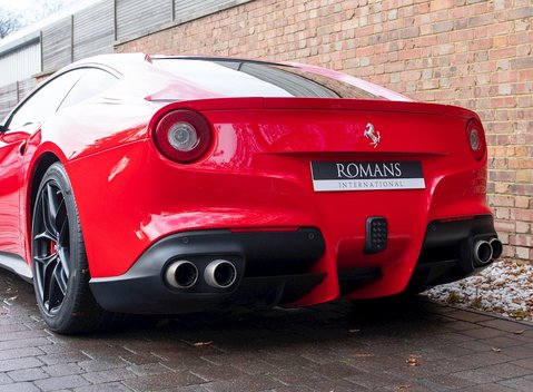 Ferrari F12 Berlinetta 24