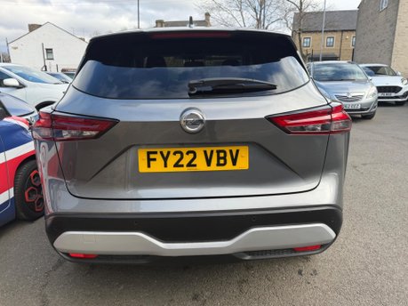 Nissan Qashqai DIG-T N-CONNECTA MHEV 23